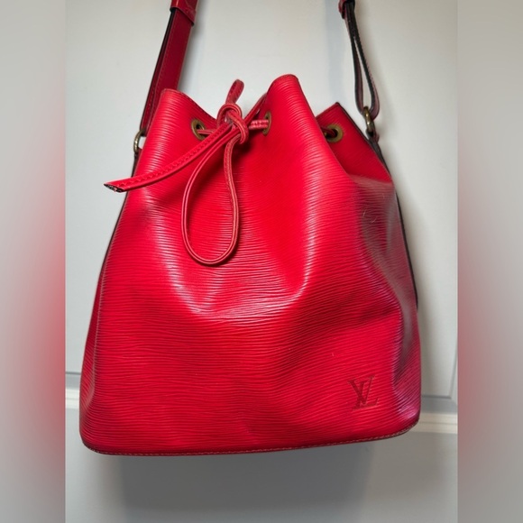 Louis Vuitton Red Epi Noe Bag - Picture 2 of 14